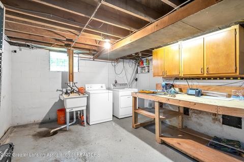 1300 E Mt Hope Ave, Lansing, MI 48910 photo 31