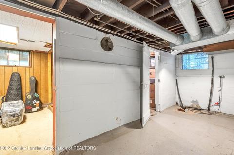 1300 E Mt Hope Ave, Lansing, MI 48910 photo 29