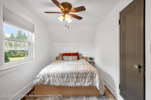 1300 E Mt Hope Ave, Lansing, MI 48910 photo 24