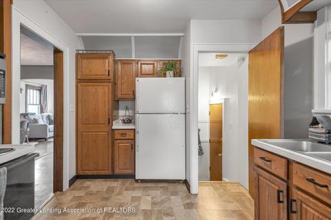 1300 E Mt Hope Ave, Lansing, MI 48910 photo 20