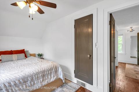 1300 E Mt Hope Ave, Lansing, MI 48910 photo 25