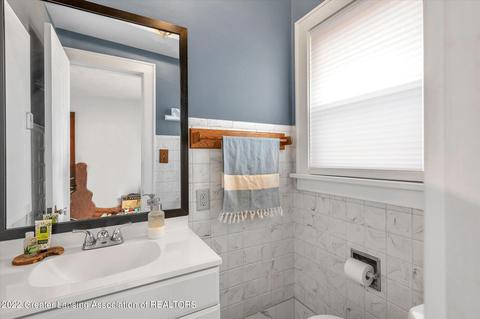 1300 E Mt Hope Ave, Lansing, MI 48910 photo 17