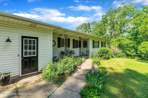1450 W Clark Rd, Dewitt, MI 48820 photo 2