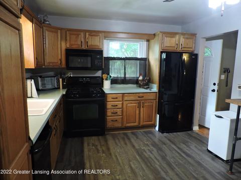 210 E Potter Ave, Lansing, MI 48910 photo 7