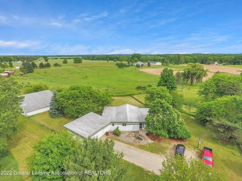 13097 S Wright Rd, Eagle, MI 48822 photo 3