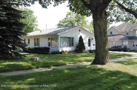 210 Maple Ave, Alma, MI 48801 photo 1