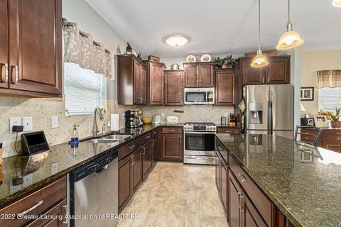 1695 Juniper Pl, Holt, MI 48842 photo 6