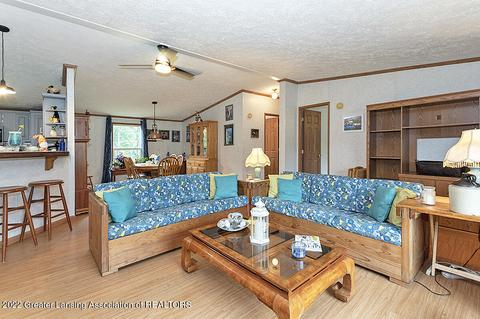 4840 Ballentine, Bath, MI 48808 photo 6