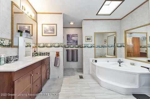 4840 Ballentine, Bath, MI 48808 photo 22
