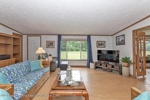 4840 Ballentine, Bath, MI 48808 photo 5