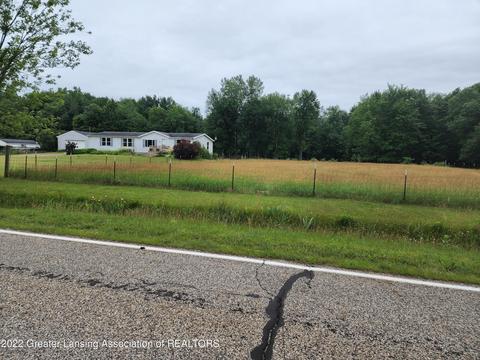 4840 Ballentine, Bath, MI 48808 photo 2