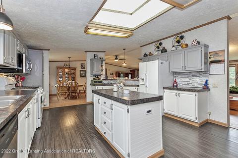 4840 Ballentine, Bath, MI 48808 photo 11