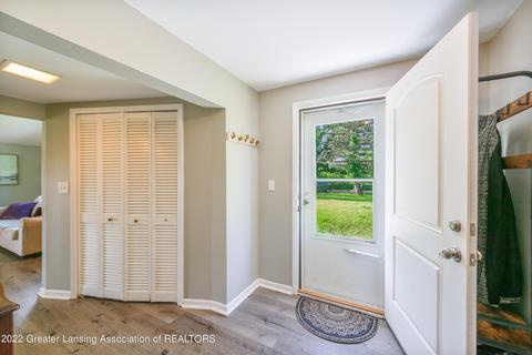 8908 W Cutler Rd, Dewitt, MI 48820 photo 2