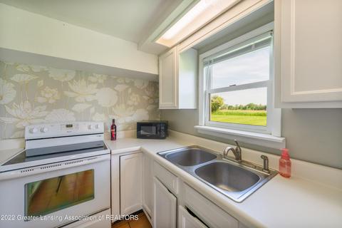 8908 W Cutler Rd, Dewitt, MI 48820 photo 12