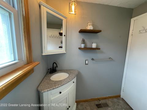 14281 Webster Rd, Bath, MI 48808 photo 17