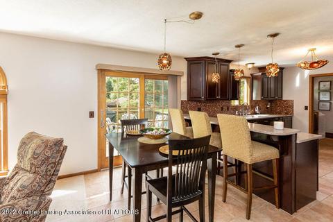 4232 Saran Dr, Okemos, MI 48864 photo 16