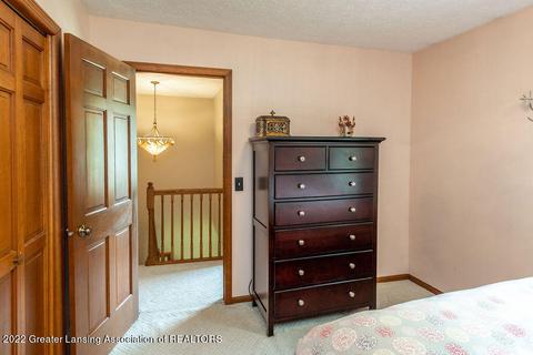 4232 Saran Dr, Okemos, MI 48864 photo 32
