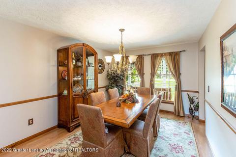 4232 Saran Dr, Okemos, MI 48864 photo 11