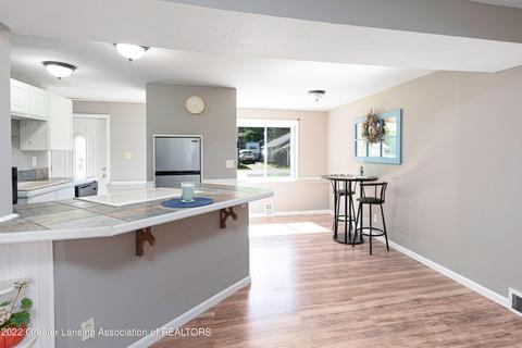 5930 Potter St, Haslett, MI 48840 photo 5