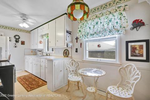 2107 Edwin Pl, Lansing, MI 48911 photo 11
