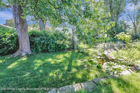 2107 Edwin Pl, Lansing, MI 48911 photo 29