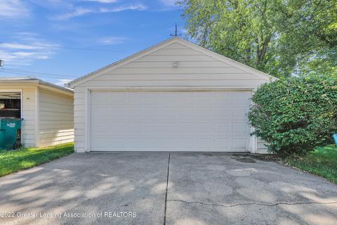 2107 Edwin Pl, Lansing, MI 48911 photo 3