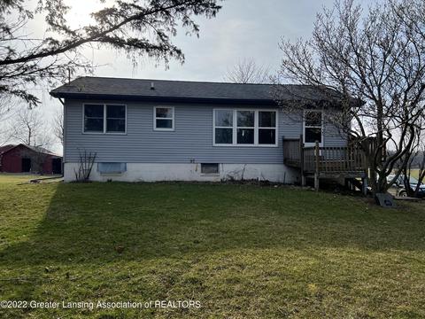 1801 N Fenner Rd, Owosso, MI 48867 photo 1