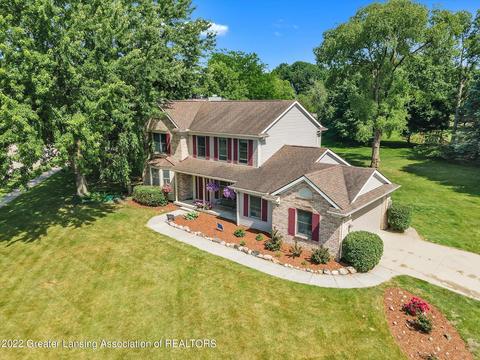 106 Spring Meadows Ln, Dewitt, MI 48820 photo 2