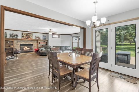 106 Spring Meadows Ln, Dewitt, MI 48820 photo 15