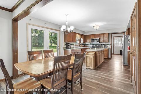106 Spring Meadows Ln, Dewitt, MI 48820 photo 16