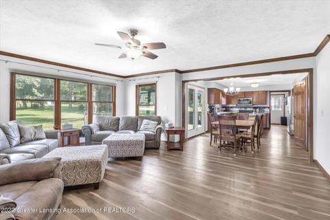 106 Spring Meadows Ln, Dewitt, MI 48820 photo 11