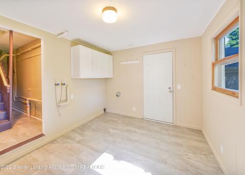 1506 Berkeley Dr, Lansing, MI 48910 photo 22
