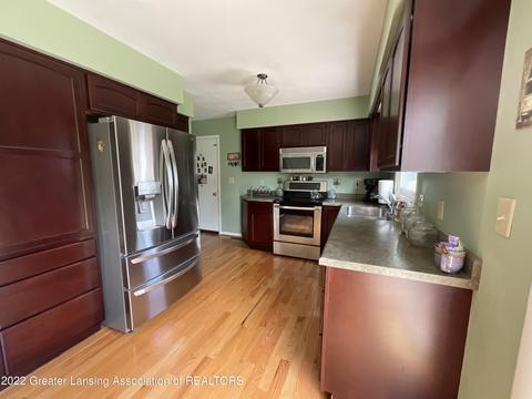 1038 Rose St, Marshall, MI 49068 photo 9
