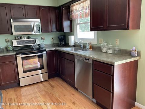 1038 Rose St, Marshall, MI 49068 photo 10