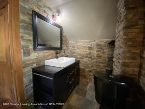 1365 Haslett Rd, Haslett, MI 48840 photo 24