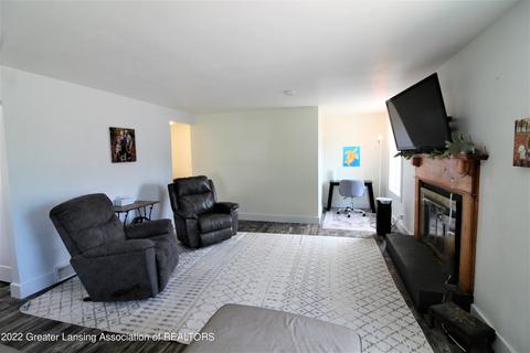 349 S Main St, Fowler, MI 48835 photo 8