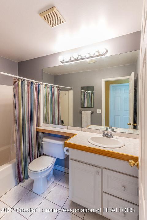 7950 Ashbrook Dr, Haslett, MI 48840 photo 34