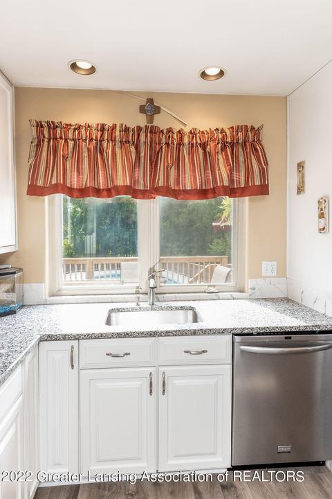 7950 Ashbrook Dr, Haslett, MI 48840 photo 17
