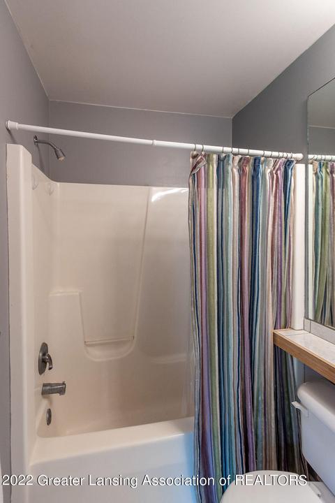 7950 Ashbrook Dr, Haslett, MI 48840 photo 35