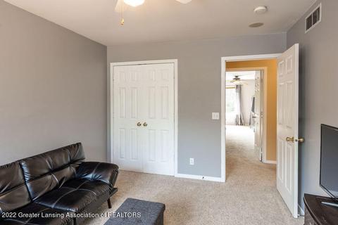 7950 Ashbrook Dr, Haslett, MI 48840 photo 27