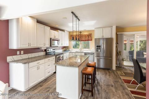 7950 Ashbrook Dr, Haslett, MI 48840 photo 14