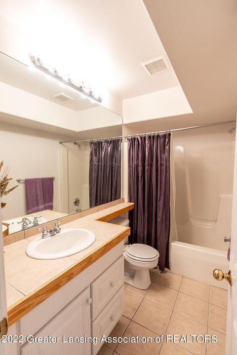 7950 Ashbrook Dr, Haslett, MI 48840 photo 39