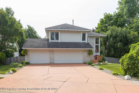 7950 Ashbrook Dr, Haslett, MI 48840 photo 2
