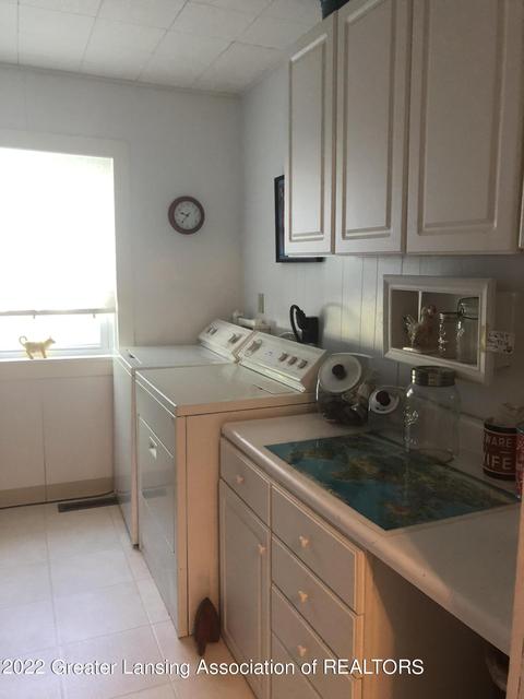 2464 Eifert Rd, Holt, MI 48842 photo 7
