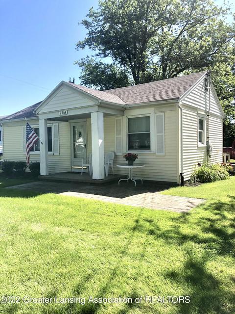 2464 Eifert Rd, Holt, MI 48842 photo 1