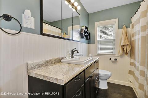2520 Devonshire Ave, Lansing, MI 48910 photo 17