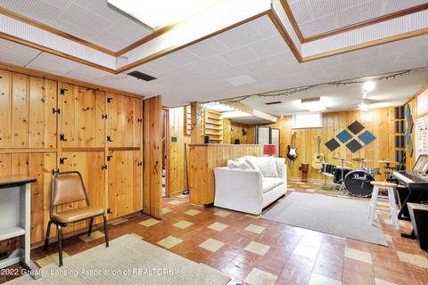 2520 Devonshire Ave, Lansing, MI 48910 photo 23