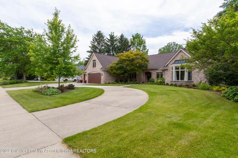 504 W Spring Meadows Ln, Dewitt, MI 48820 photo 3