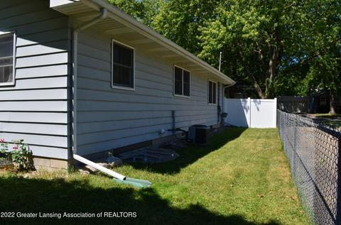 6027 Rolfe Rd, Lansing, MI 48911 photo 23