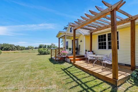 5605 W Cutler Rd, Dewitt, MI 48820 photo 4